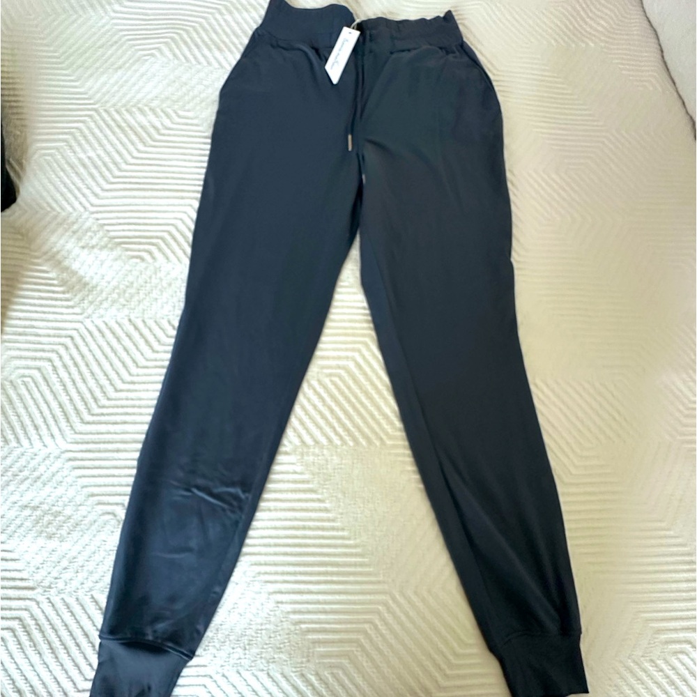 NWT Travis Mathew Women’s Joggers XS
